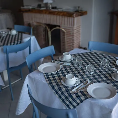 Pie' D'ulivo - La Residenza Nel Centro Storico 3*