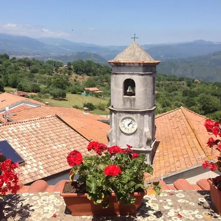 Pie' D'ulivo - La Residenza Nel Centro Storico Guest house
