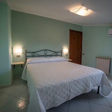 Pie' D'ulivo - La Residenza Nel Centro Storico