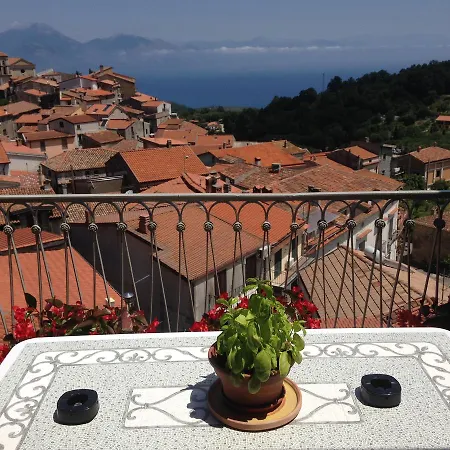 Pie' D'ulivo - La Residenza Nel Centro Storico Guest house 3*